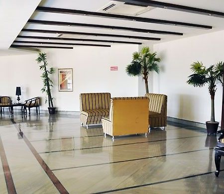 Hotel Ark Continental Rudrapur Eksteriør billede
